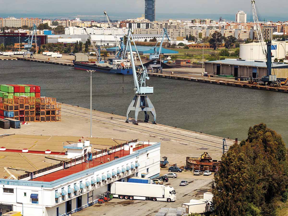 As vantagens de instalar o seu centro logístico num porto.